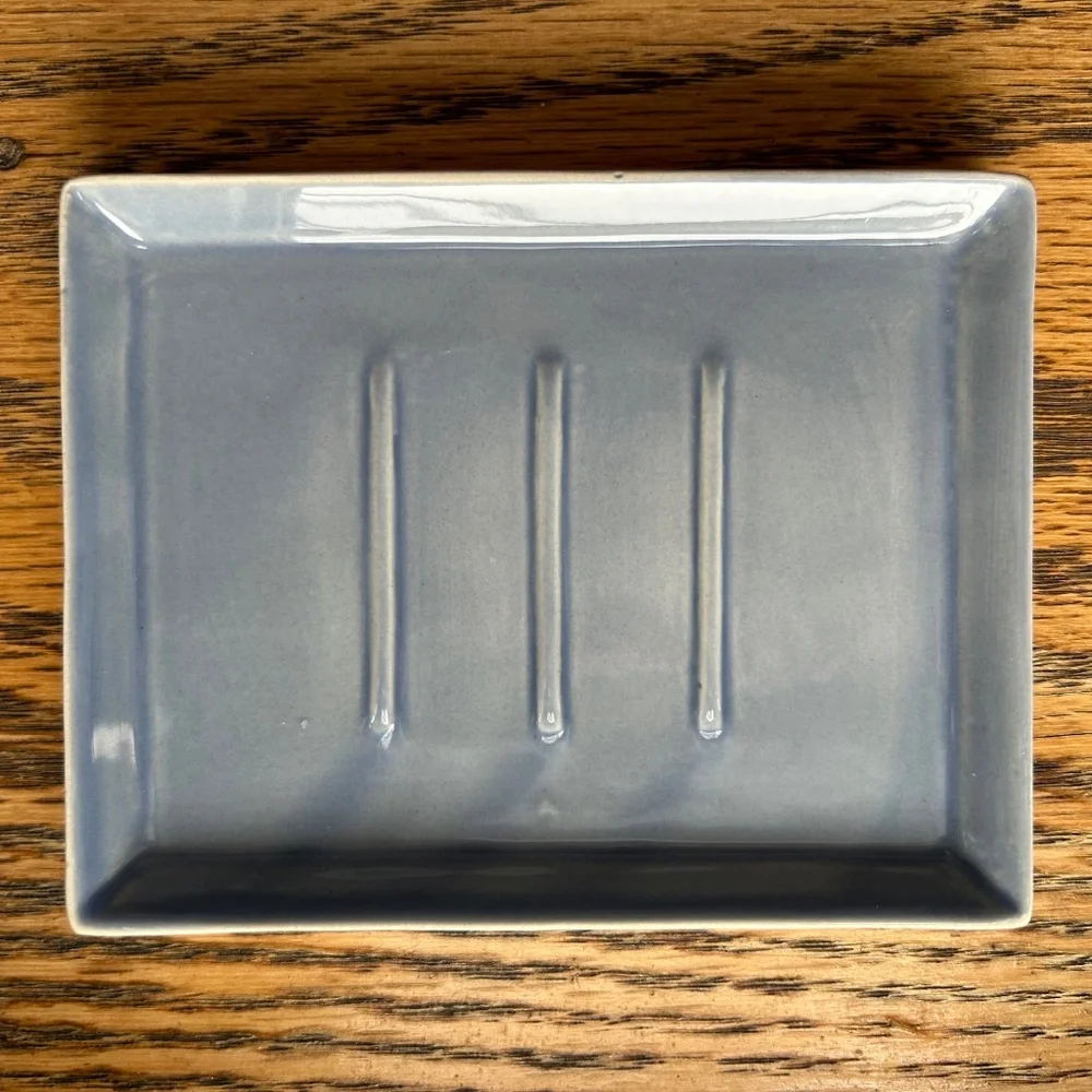 (Canvas Brand) Shell Bisque Ceramic Soap Dish (Set of 2) - Blue